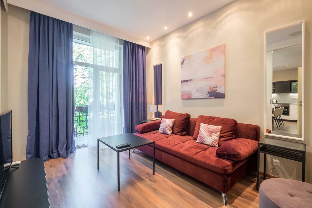 Cozy 3-Bedroom With Stylish Comfort And Chic Decor Sofía Exterior foto